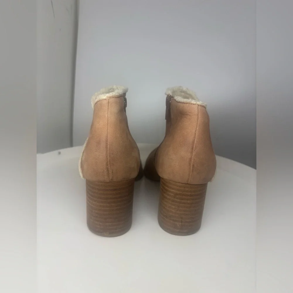 Seychelles Pointed‎ Toe Shearing Razor Peek a Boo Leather Black Booties Taupe 10